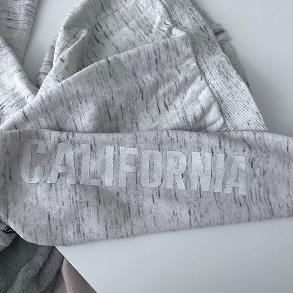 California Republic Full Zip Hoodie - Gray, Size M (10/12) - Picture 6 of 7